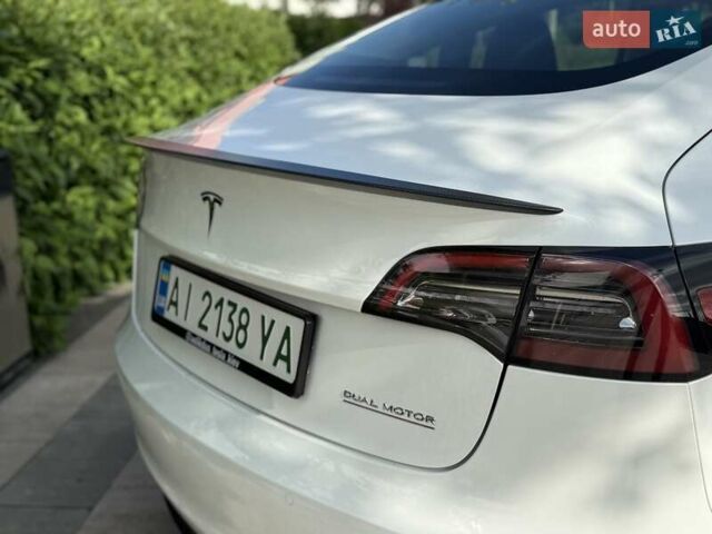 Білий Тесла Модель 3, об'ємом двигуна 0 л та пробігом 65 тис. км за 34500 $, фото 12 на Automoto.ua