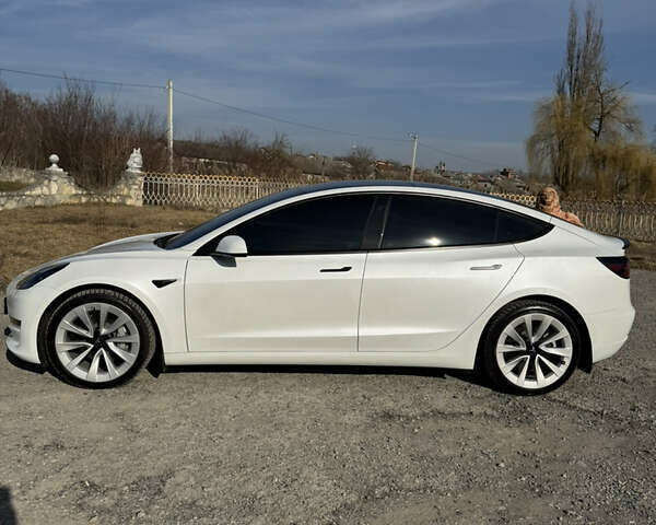 Білий Тесла Модель 3, об'ємом двигуна 0 л та пробігом 47 тис. км за 21500 $, фото 13 на Automoto.ua