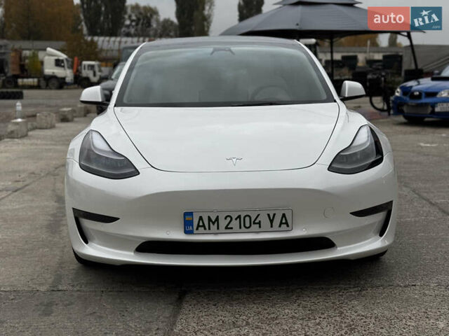 Білий Тесла Модель 3, об'ємом двигуна 0 л та пробігом 39 тис. км за 24999 $, фото 2 на Automoto.ua