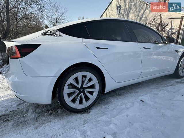 Білий Тесла Модель 3, об'ємом двигуна 0 л та пробігом 38 тис. км за 20999 $, фото 3 на Automoto.ua