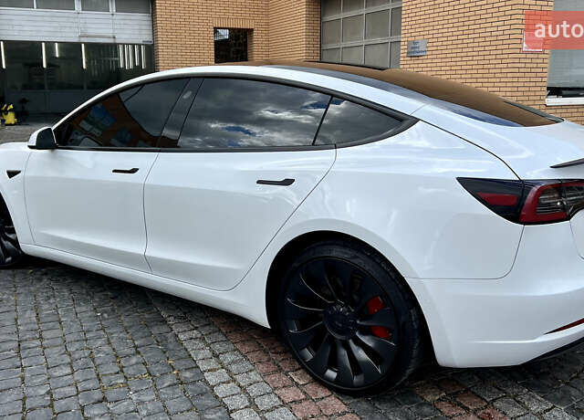 Тесла Модель 3 2022 у Луцьку на Automoto.ua Білий Тесла Модель 3, об'ємом двигуна 0 л та пробігом 2 тис. км за 22800 $, фото 11 на Automoto.ua