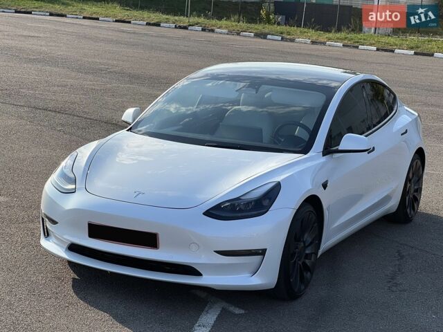 Білий Тесла Модель 3, об'ємом двигуна 0 л та пробігом 108 тис. км за 24900 $, фото 15 на Automoto.ua