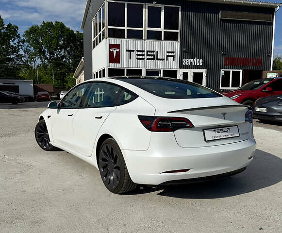 Белый Тесла Модель 3, объемом двигателя 0 л и пробегом 10 тыс. км за 27900 $, фото 11 на Automoto.ua