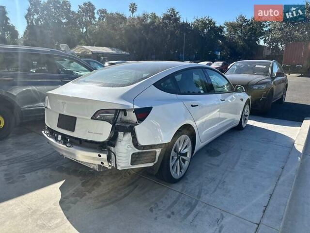 Тесла Модель 3 2022 у Києві на Automoto.ua Білий Тесла Модель 3, об'ємом двигуна 0 л та пробігом 54 тис. км за 13910 $, фото 8 на Automoto.ua