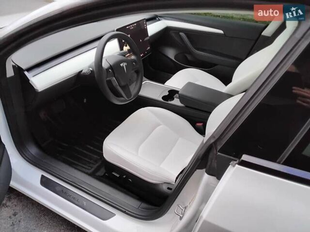 Тесла Модель 3 2022 у Вінниці на Automoto.ua Білий Тесла Модель 3, об'ємом двигуна 0 л та пробігом 26 тис. км за 23900 $, фото 16 на Automoto.ua