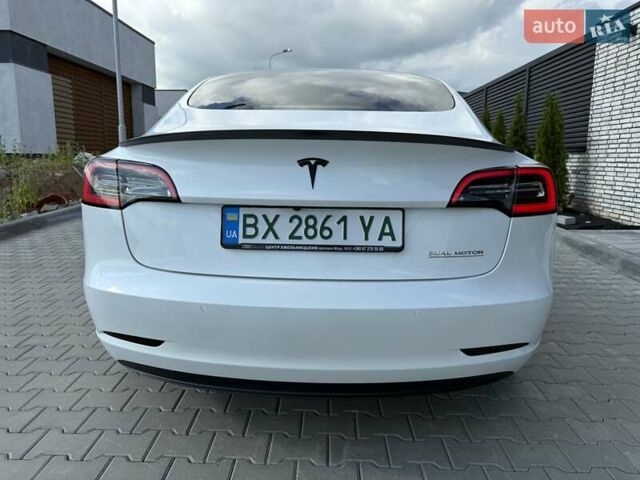 Білий Тесла Модель 3, об'ємом двигуна 0 л та пробігом 30 тис. км за 23500 $, фото 18 на Automoto.ua