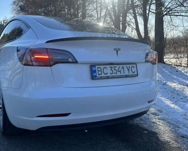 Білий Тесла Модель 3, об'ємом двигуна 0 л та пробігом 38 тис. км за 20999 $, фото 39 на Automoto.ua