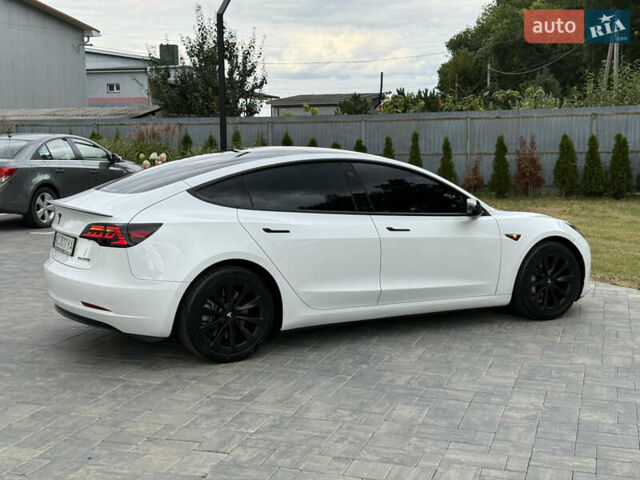 Белый Тесла Модель 3, объемом двигателя 0 л и пробегом 71 тыс. км за 23000 $, фото 17 на Automoto.ua