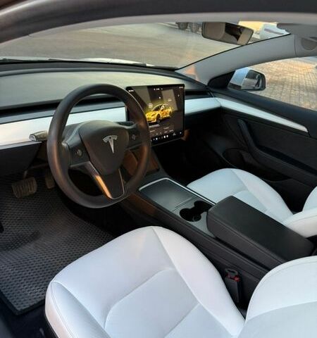 Белый Тесла Модель 3, объемом двигателя 0 л и пробегом 38 тыс. км за 21999 $, фото 17 на Automoto.ua