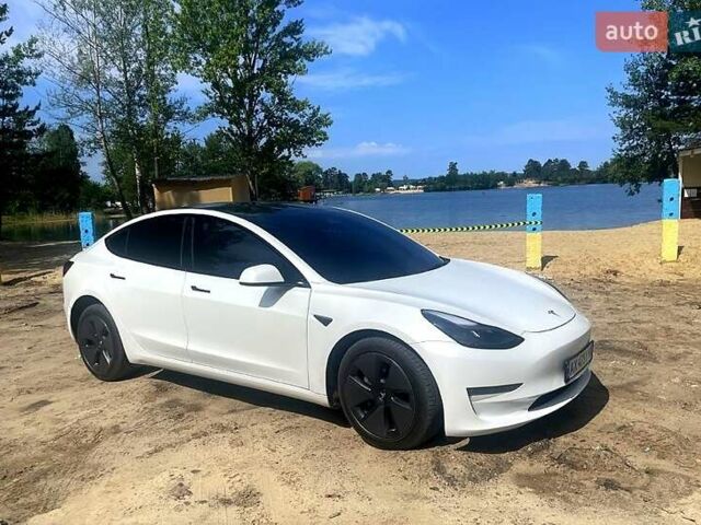Белый Тесла Модель 3, объемом двигателя 0 л и пробегом 44 тыс. км за 20500 $, фото 1 на Automoto.ua