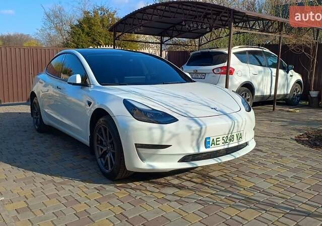 Білий Тесла Модель 3, об'ємом двигуна 0 л та пробігом 14 тис. км за 27200 $, фото 11 на Automoto.ua