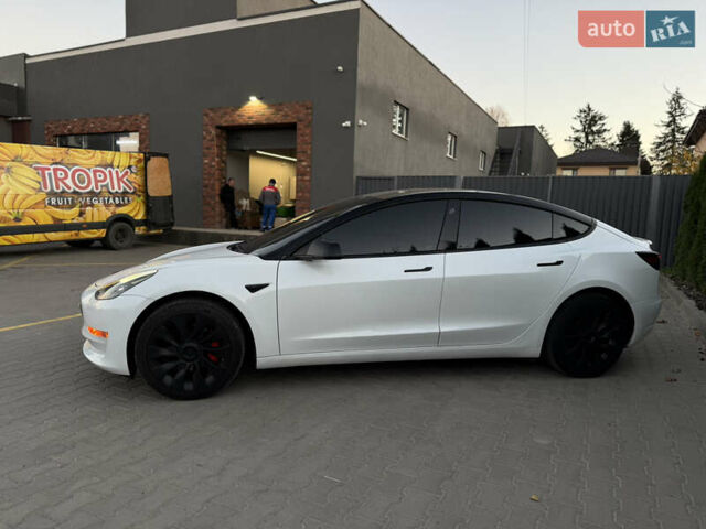 Білий Тесла Модель 3, об'ємом двигуна 0 л та пробігом 12 тис. км за 23700 $, фото 11 на Automoto.ua