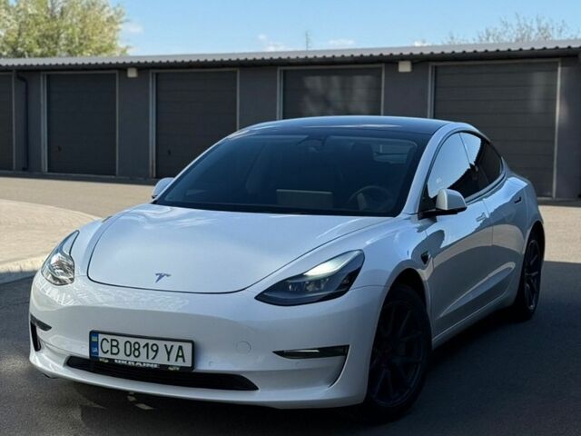 Белый Тесла Модель 3, объемом двигателя 0 л и пробегом 79 тыс. км за 21600 $, фото 4 на Automoto.ua