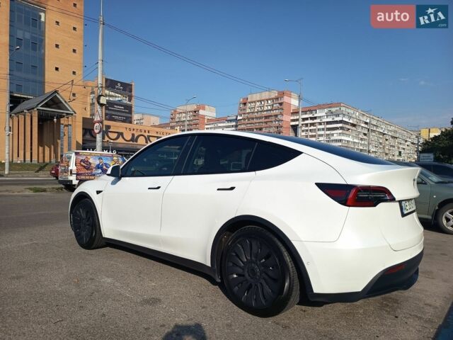 Білий Тесла Модель 3, об'ємом двигуна 0 л та пробігом 61 тис. км за 25000 $, фото 5 на Automoto.ua