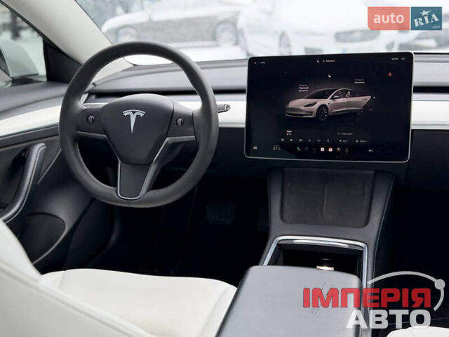 Белый Тесла Модель 3, объемом двигателя 0 л и пробегом 48 тыс. км за 24900 $, фото 1 на Automoto.ua