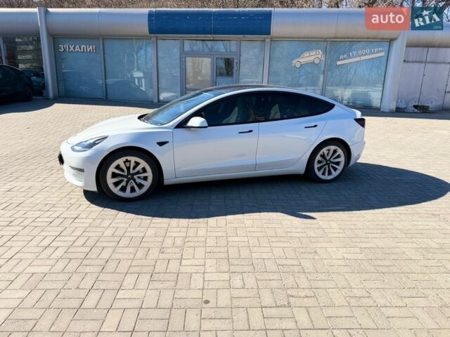 Білий Тесла Модель 3, об'ємом двигуна 0 л та пробігом 121 тис. км за 20500 $, фото 7 на Automoto.ua
