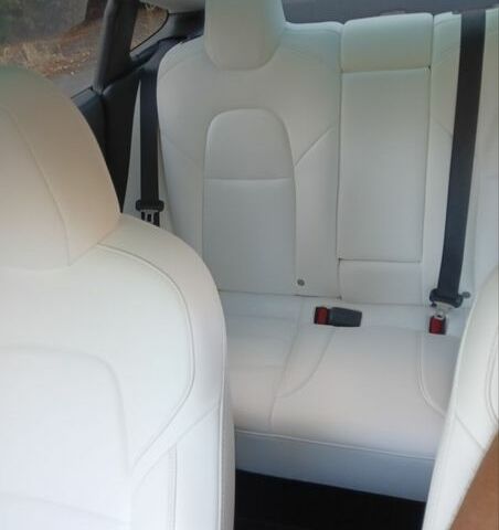 Белый Тесла Модель 3, объемом двигателя 0 л и пробегом 100 тыс. км за 23500 $, фото 15 на Automoto.ua