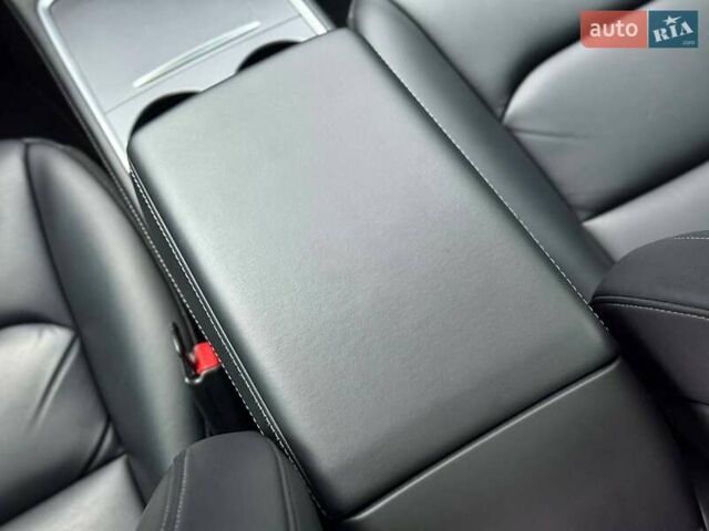 Белый Тесла Модель 3, объемом двигателя 0 л и пробегом 70 тыс. км за 22600 $, фото 37 на Automoto.ua