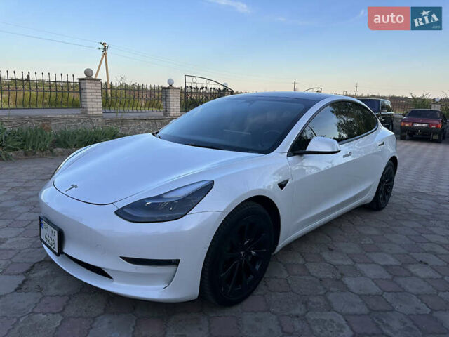 Белый Тесла Модель 3, объемом двигателя 0 л и пробегом 48 тыс. км за 22500 $, фото 7 на Automoto.ua