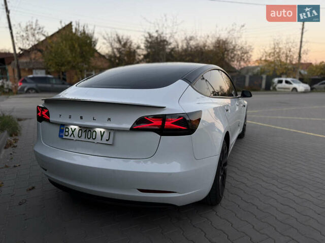 Білий Тесла Модель 3, об'ємом двигуна 0 л та пробігом 12 тис. км за 23700 $, фото 2 на Automoto.ua