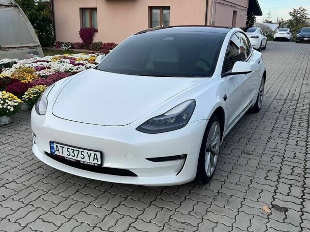 Білий Тесла Модель 3, об'ємом двигуна 0 л та пробігом 69 тис. км за 17000 $, фото 1 на Automoto.ua