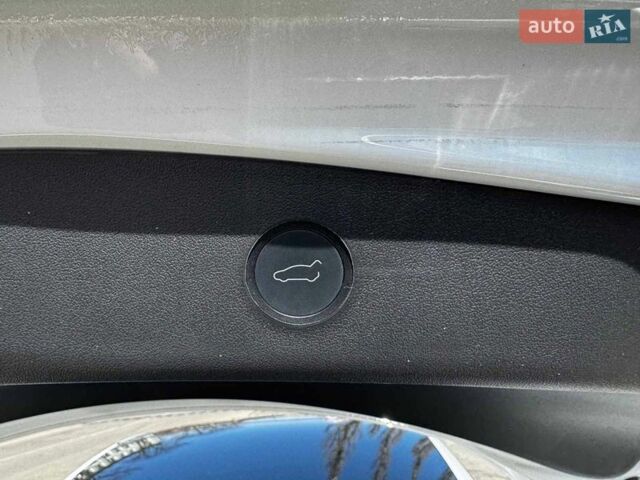 Белый Тесла Модель 3, объемом двигателя 0 л и пробегом 55 тыс. км за 22990 $, фото 12 на Automoto.ua