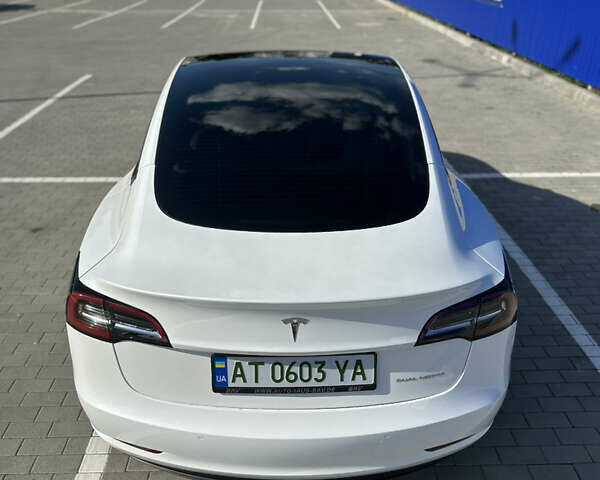 Білий Тесла Модель 3, об'ємом двигуна 0 л та пробігом 12 тис. км за 24900 $, фото 3 на Automoto.ua