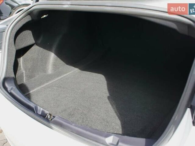 Білий Тесла Модель 3, об'ємом двигуна 0 л та пробігом 33 тис. км за 20700 $, фото 36 на Automoto.ua