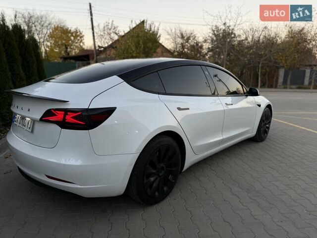 Білий Тесла Модель 3, об'ємом двигуна 0 л та пробігом 12 тис. км за 23700 $, фото 5 на Automoto.ua
