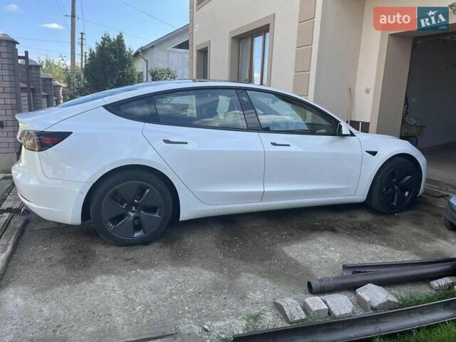 Білий Тесла Модель 3, об'ємом двигуна 0 л та пробігом 43 тис. км за 22250 $, фото 4 на Automoto.ua