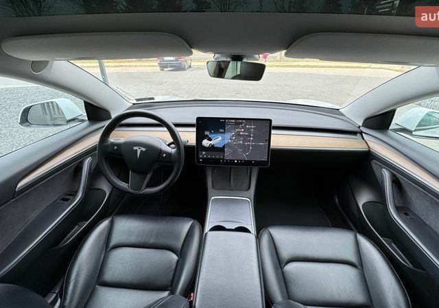 Белый Тесла Модель 3, объемом двигателя 0 л и пробегом 130 тыс. км за 18499 $, фото 44 на Automoto.ua