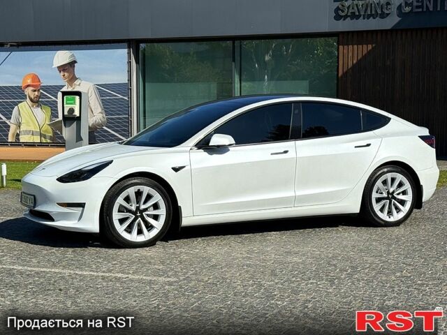 Білий Тесла Модель 3, об'ємом двигуна 0.32 л та пробігом 13 тис. км за 22500 $, фото 5 на Automoto.ua