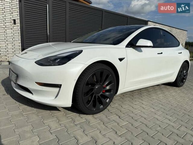 Білий Тесла Модель 3, об'ємом двигуна 0 л та пробігом 30 тис. км за 23500 $, фото 2 на Automoto.ua