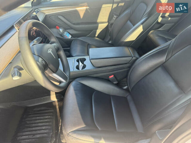 Белый Тесла Модель 3, объемом двигателя 0 л и пробегом 82 тыс. км за 18000 $, фото 11 на Automoto.ua