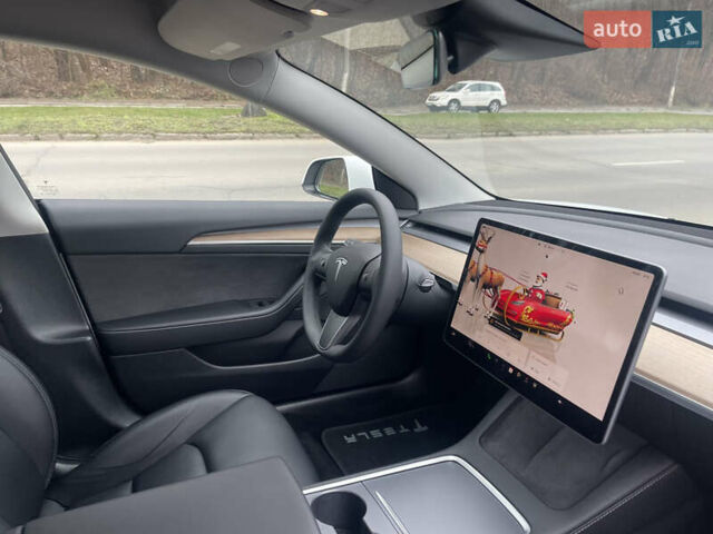 Белый Тесла Модель 3, объемом двигателя 0 л и пробегом 95 тыс. км за 22500 $, фото 20 на Automoto.ua