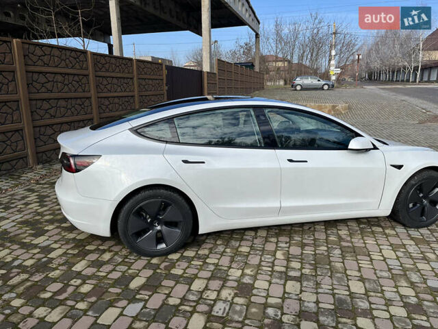 Белый Тесла Модель 3, объемом двигателя 0 л и пробегом 20 тыс. км за 25000 $, фото 1 на Automoto.ua
