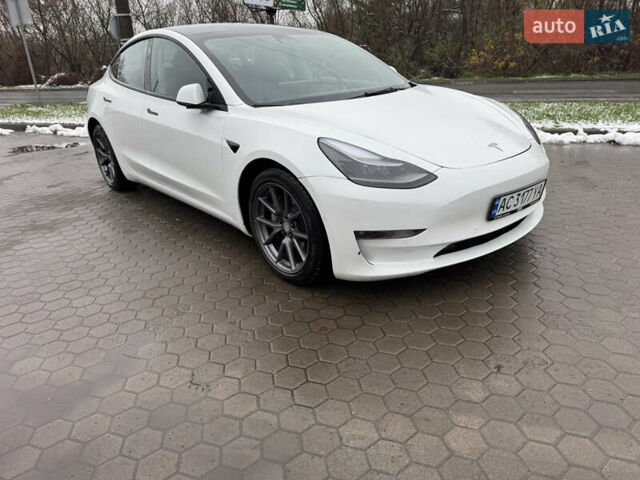 Білий Тесла Модель 3, об'ємом двигуна 0 л та пробігом 110 тис. км за 16900 $, фото 6 на Automoto.ua