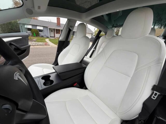 Білий Тесла Модель 3, об'ємом двигуна 0 л та пробігом 12 тис. км за 9000 $, фото 11 на Automoto.ua