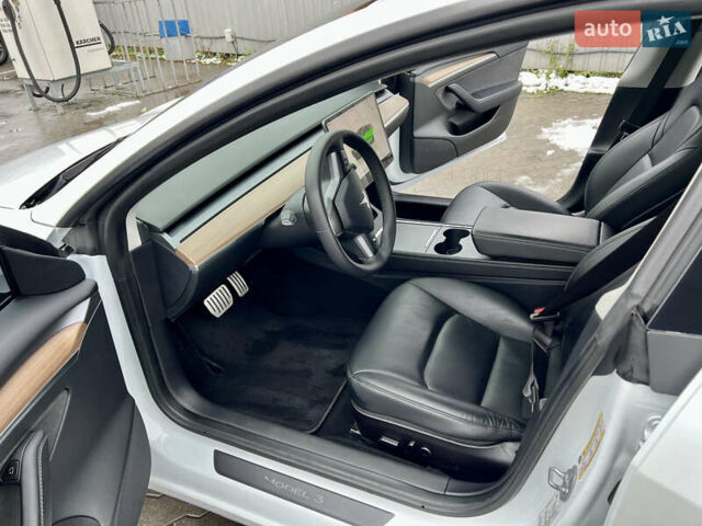 Білий Тесла Модель 3, об'ємом двигуна 0 л та пробігом 5 тис. км за 22500 $, фото 25 на Automoto.ua