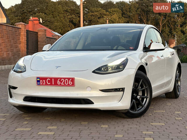Білий Тесла Модель 3, об'ємом двигуна 0 л та пробігом 1 тис. км за 37999 $, фото 7 на Automoto.ua