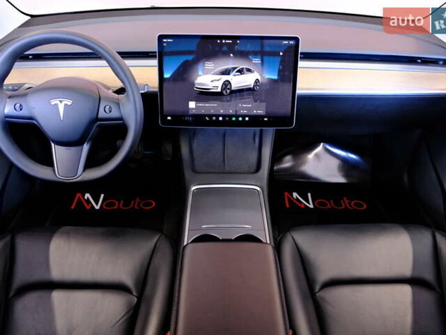 Белый Тесла Модель 3, объемом двигателя 0 л и пробегом 60 тыс. км за 19900 $, фото 42 на Automoto.ua