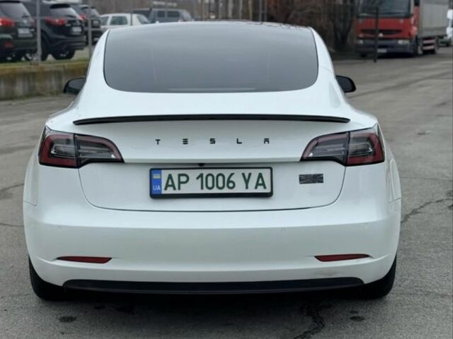 Білий Тесла Модель 3, об'ємом двигуна 0 л та пробігом 40 тис. км за 19500 $, фото 3 на Automoto.ua
