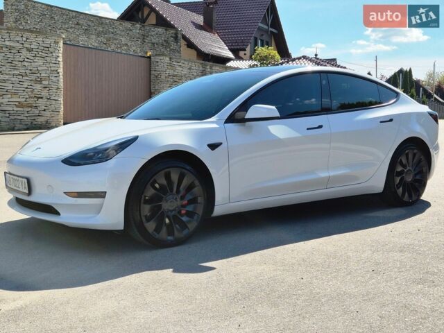Білий Тесла Модель 3, об'ємом двигуна 0 л та пробігом 48 тис. км за 23500 $, фото 5 на Automoto.ua