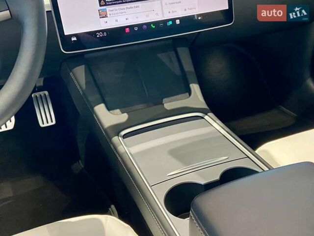 Белый Тесла Модель 3, объемом двигателя 0 л и пробегом 18 тыс. км за 28999 $, фото 21 на Automoto.ua
