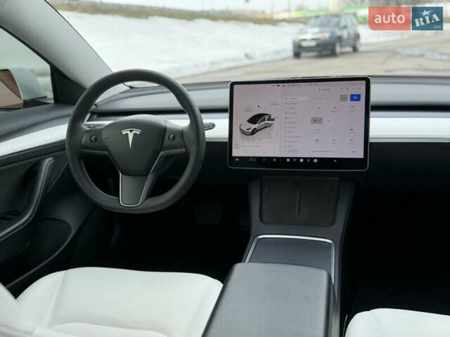 Білий Тесла Модель 3, об'ємом двигуна 0 л та пробігом 48 тис. км за 22900 $, фото 17 на Automoto.ua