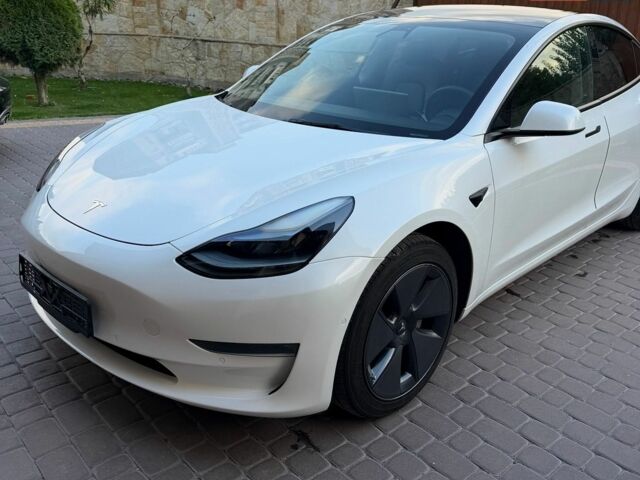 Белый Тесла Модель 3, объемом двигателя 0 л и пробегом 99 тыс. км за 23500 $, фото 8 на Automoto.ua