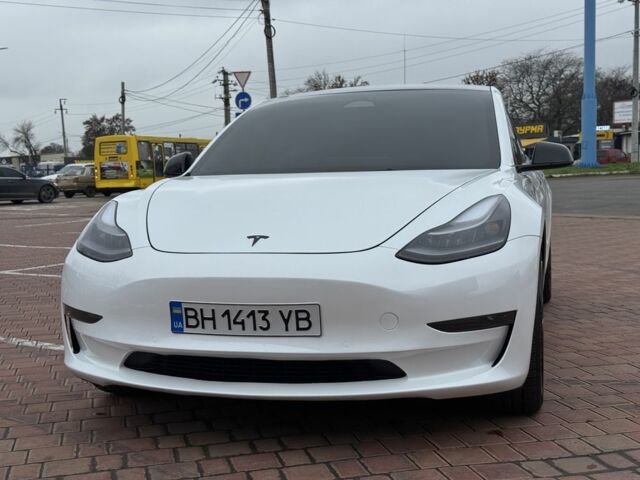 Белый Тесла Модель 3, объемом двигателя 0 л и пробегом 31 тыс. км за 19300 $, фото 6 на Automoto.ua