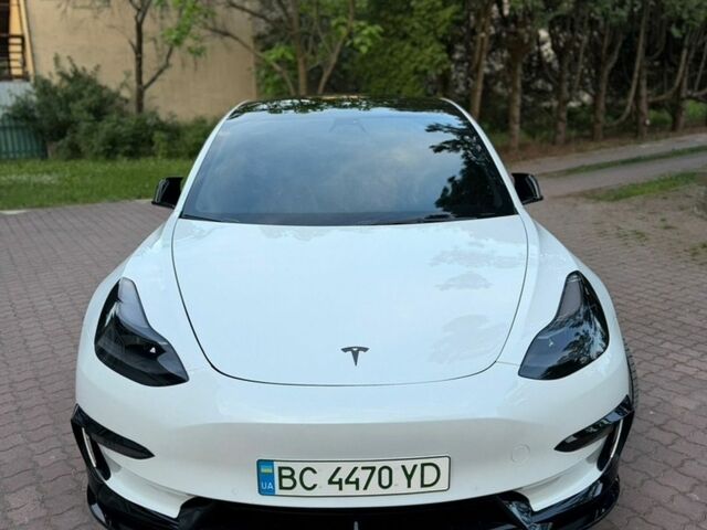 Белый Тесла Модель 3, объемом двигателя 0 л и пробегом 54 тыс. км за 27999 $, фото 13 на Automoto.ua