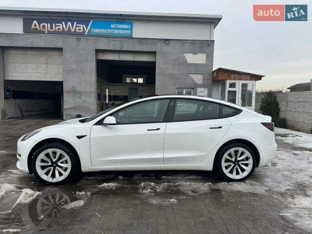 Білий Тесла Модель 3, об'ємом двигуна 0 л та пробігом 3 тис. км за 25100 $, фото 3 на Automoto.ua