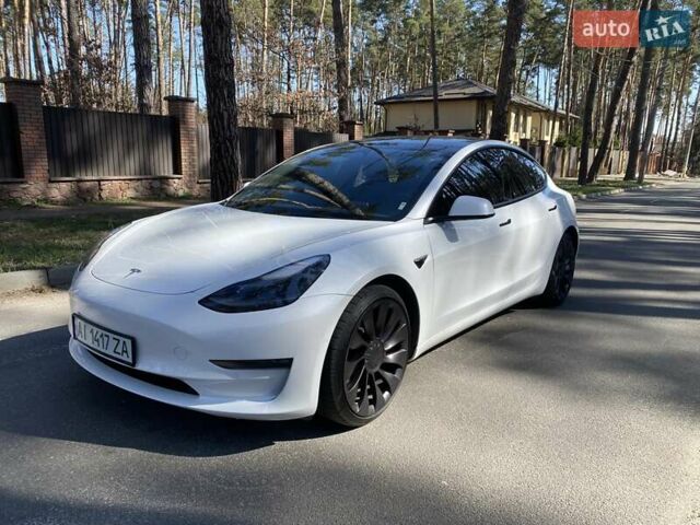 Белый Тесла Модель 3, объемом двигателя 0 л и пробегом 52 тыс. км за 33300 $, фото 1 на Automoto.ua